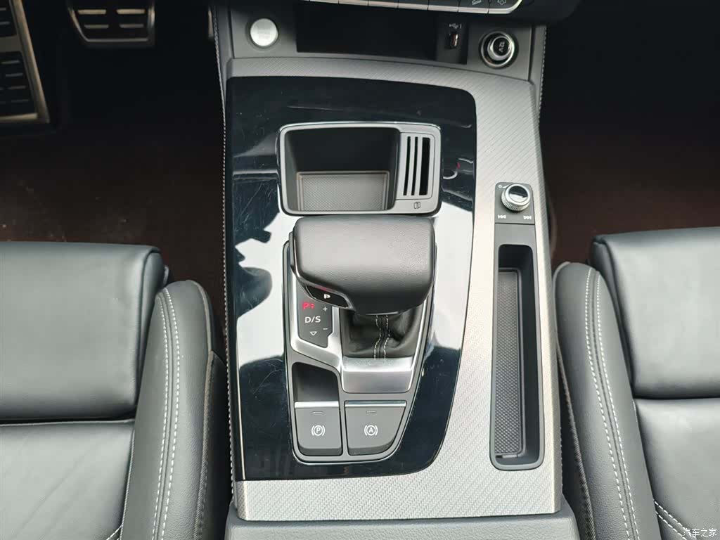 Audi Q5L, 2024 11