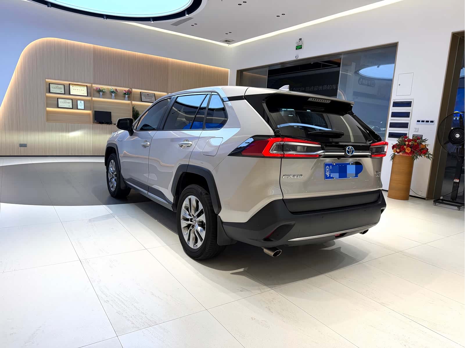 Toyota Wildlander, 2022 7