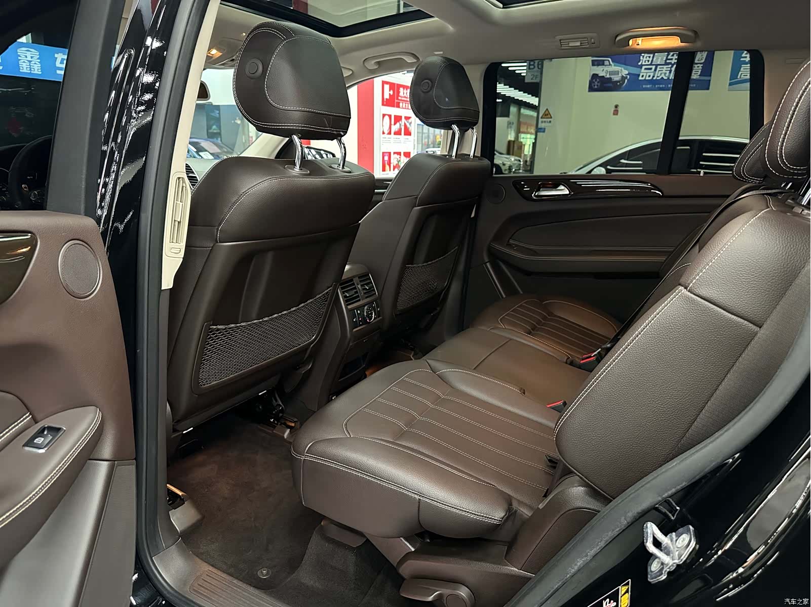 Mercedes-Benz GLS, 2019 19