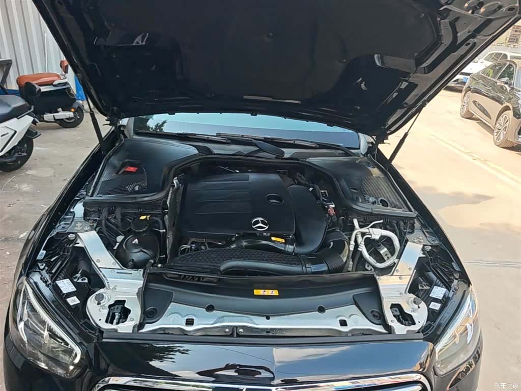 Mercedes-Benz E-Class, 2023 20