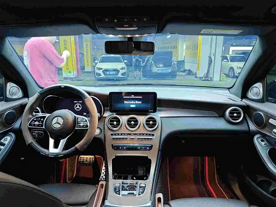 Mercedes-Benz GLC Mercedes-Benz GLC