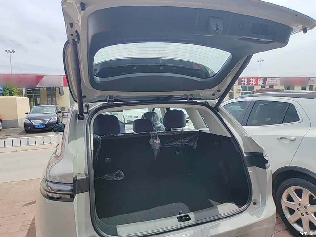 Leapmotor C10, 2025 19