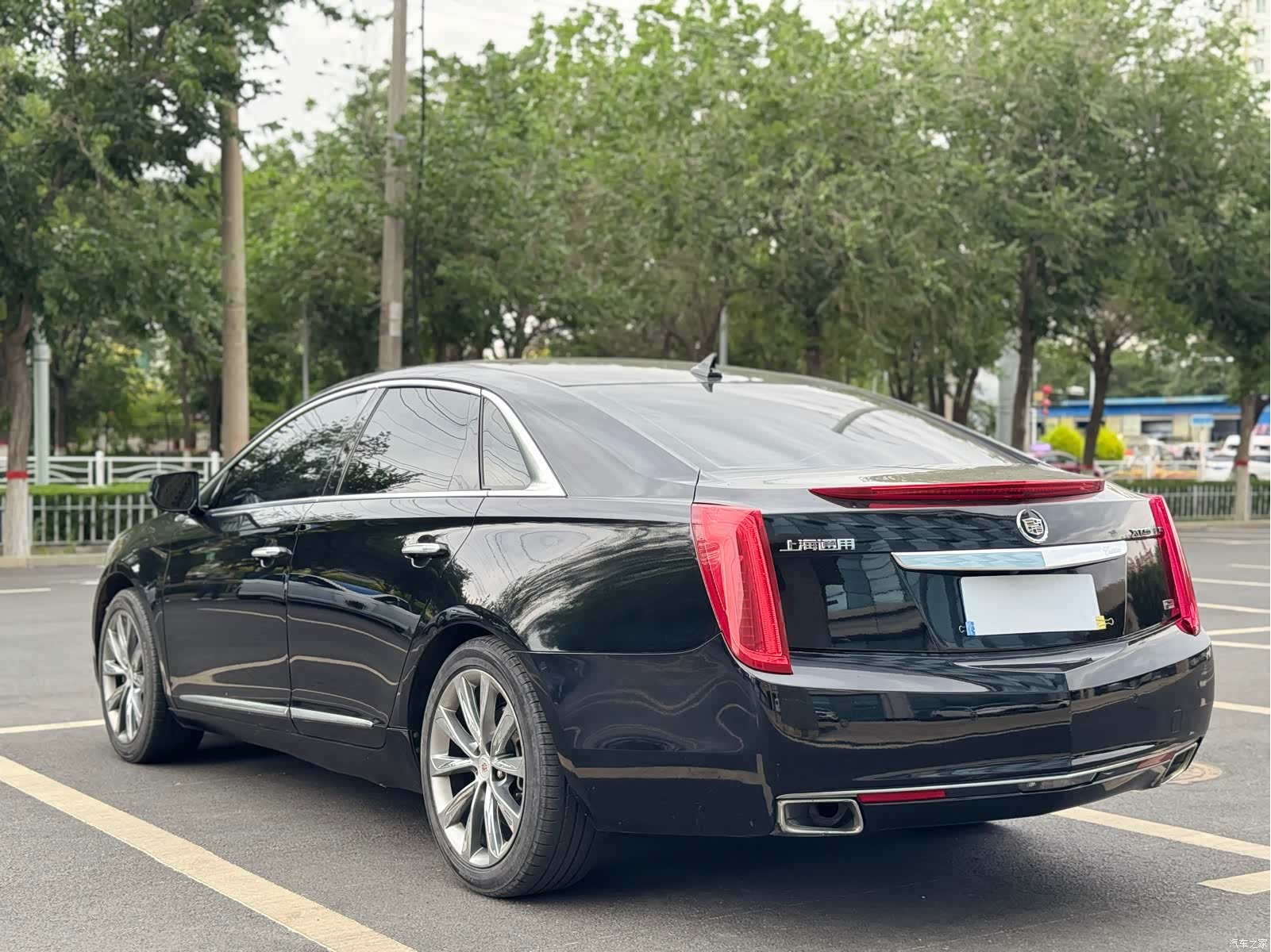 Cadillac XTS, 2014 13