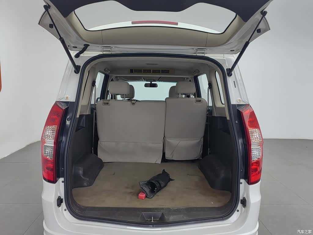 Wuling Hongguang, 2018 16