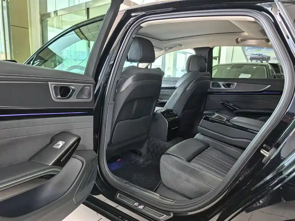 Hongqi H9