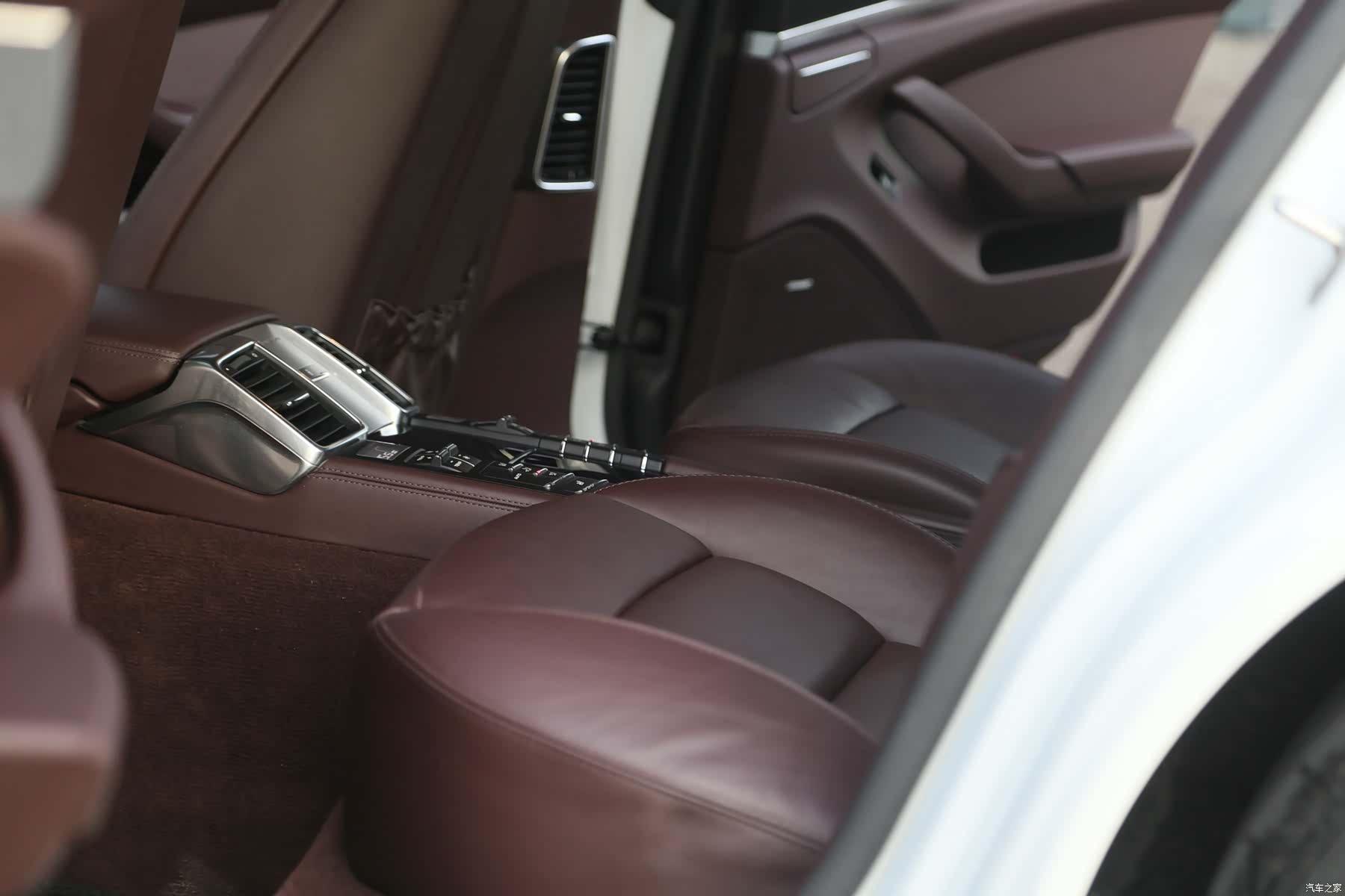 Porsche Panamera, 2015 10