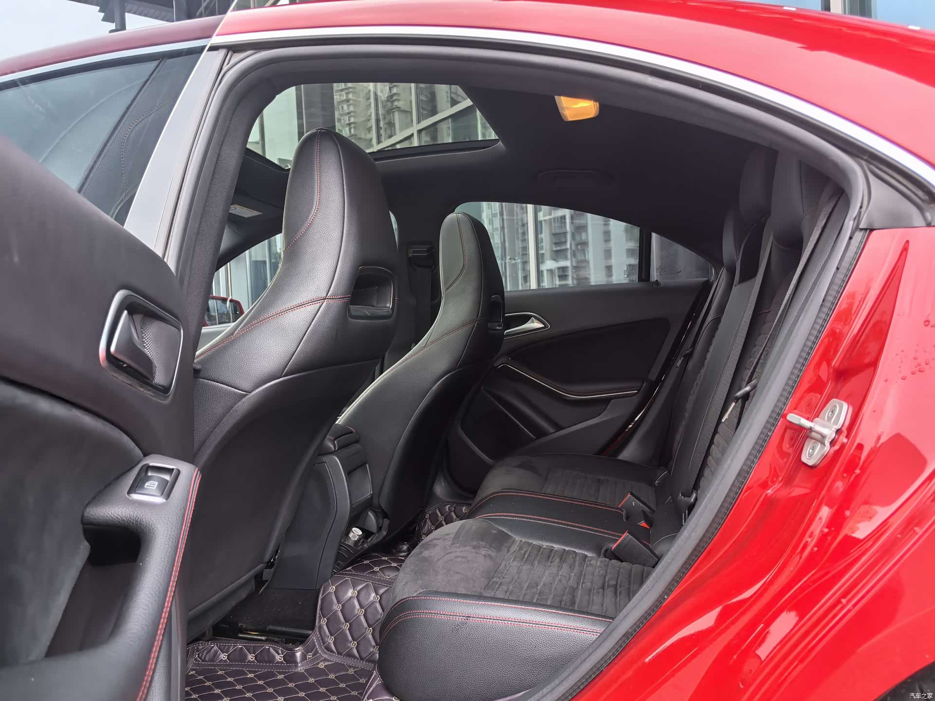 Mercedes-Benz CLA, 2015 10