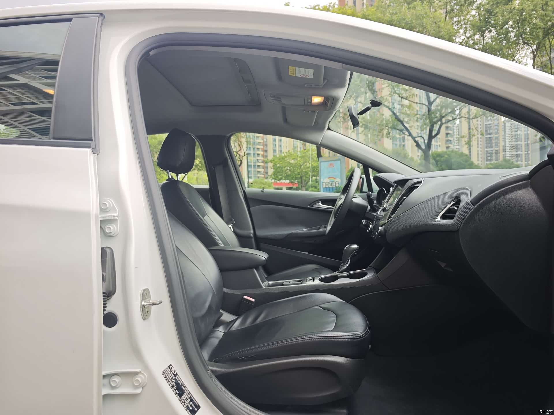 Chevrolet 320, 2017 9