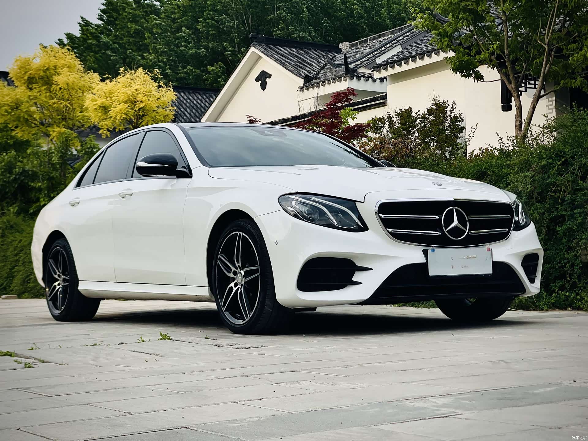 Mercedes-Benz E-Class, 2017 3