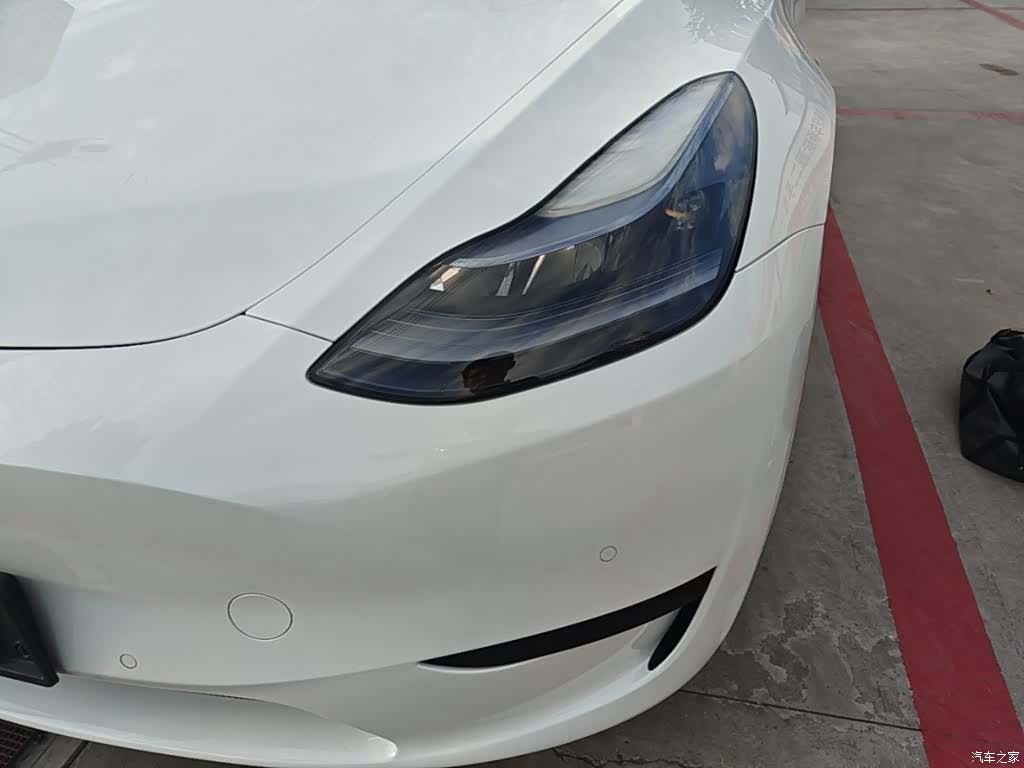 Tesla Model Y, 2023 18