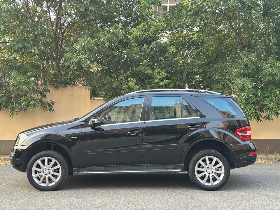 Mercedes-Benz M class