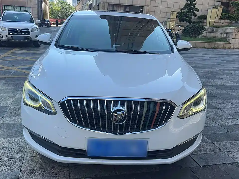 Buick Yinglang