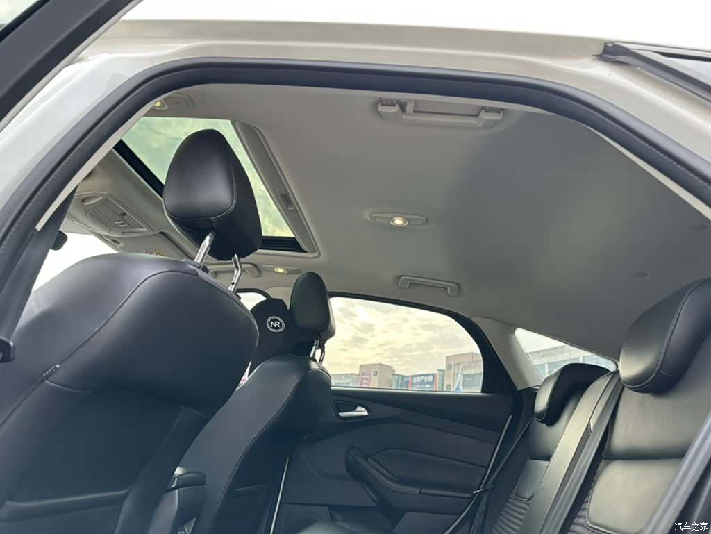 Ford Focus, 2019 22