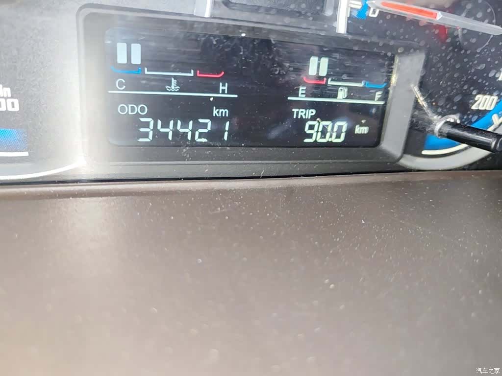 Wuling 730, 2015 12