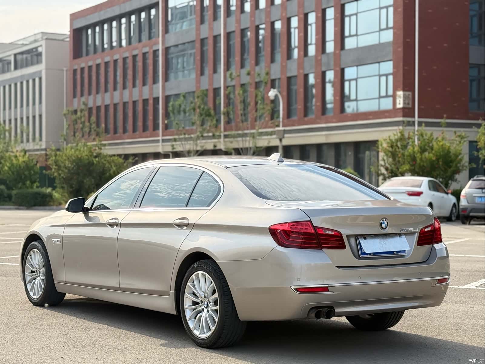 BMW 5 Series, 2014 9