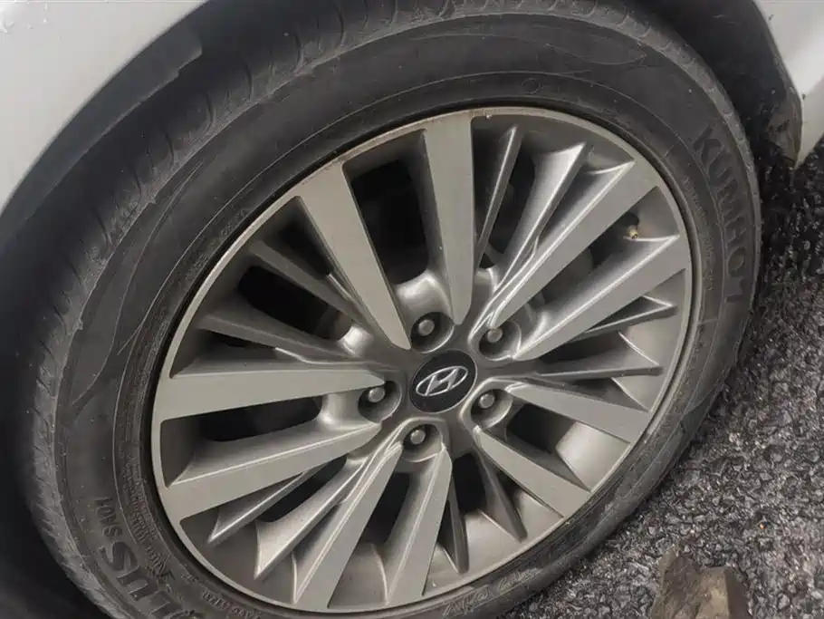 Hyundai Name picture