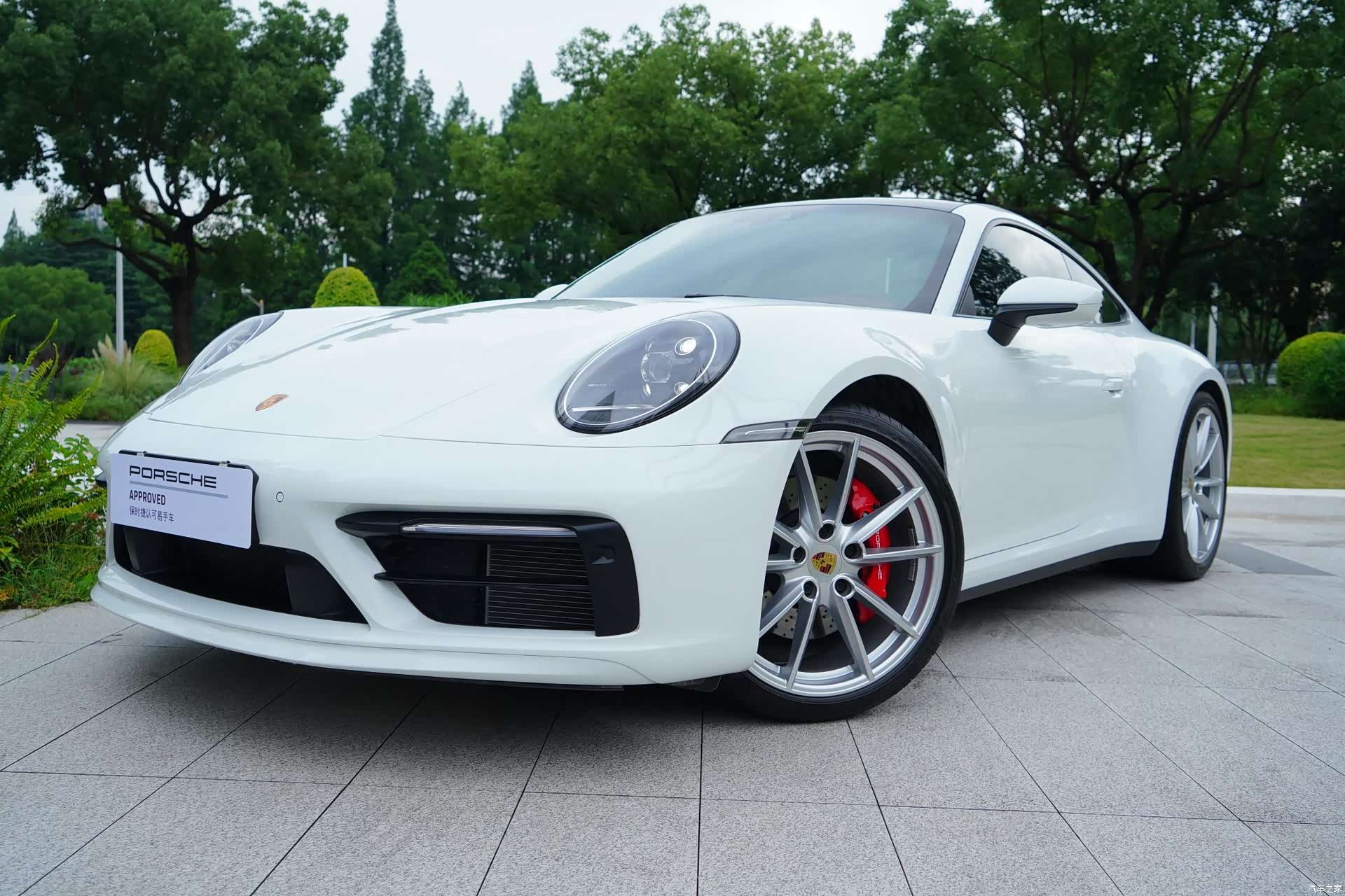 Porsche 911, 2024 1