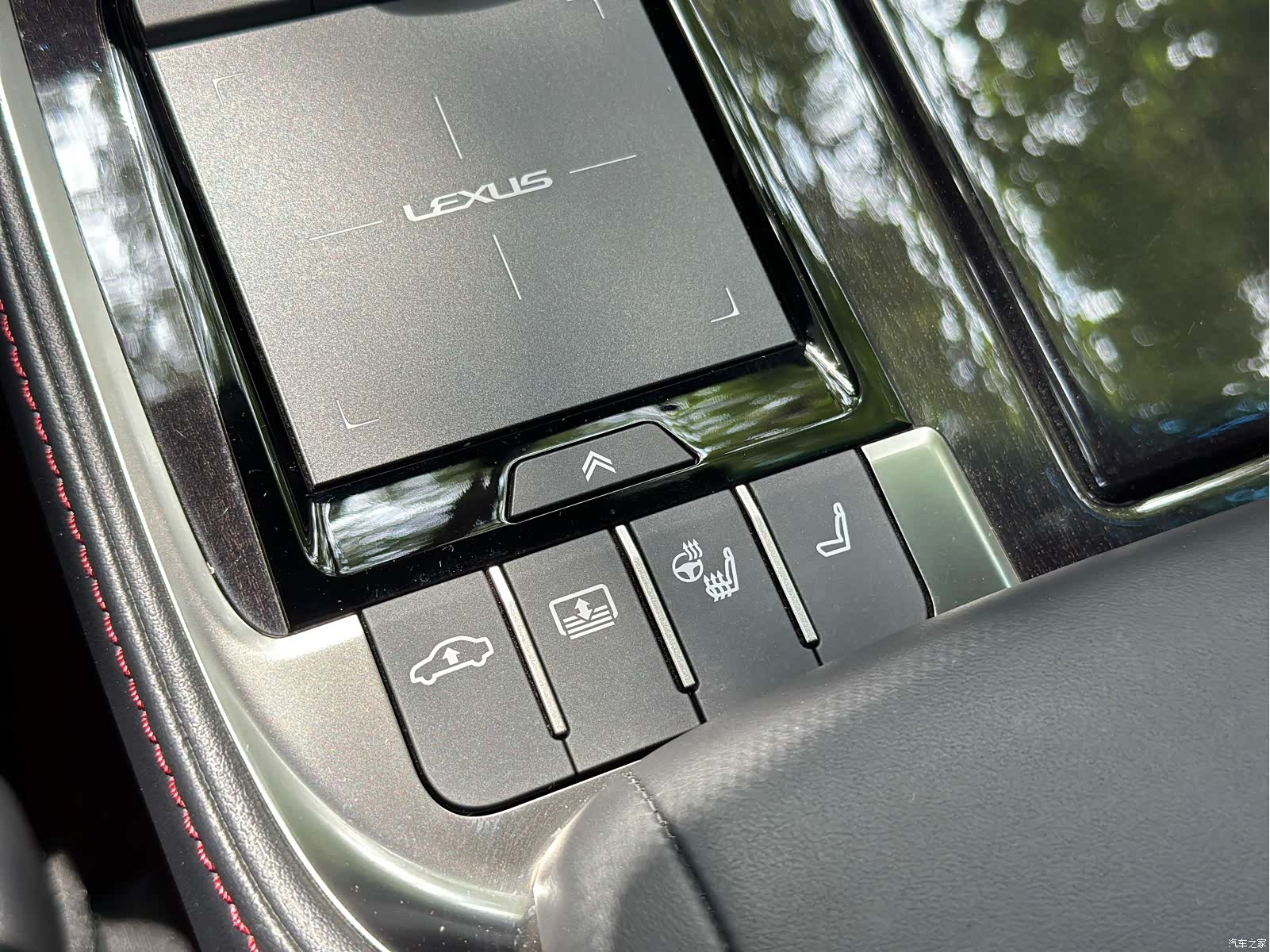 Lexus LS, 2021 32