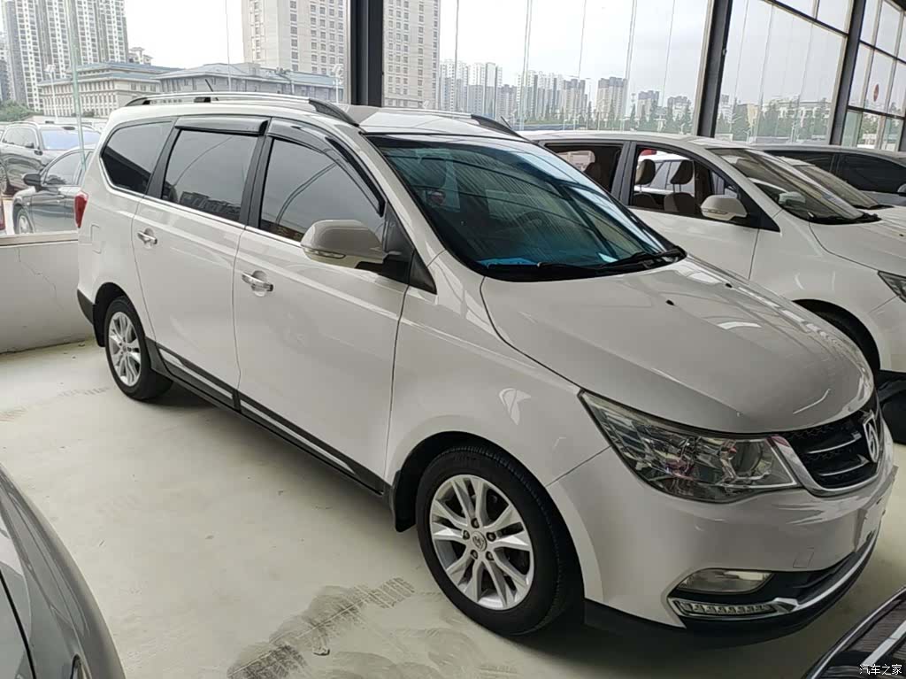 Wuling 730, 2018 4