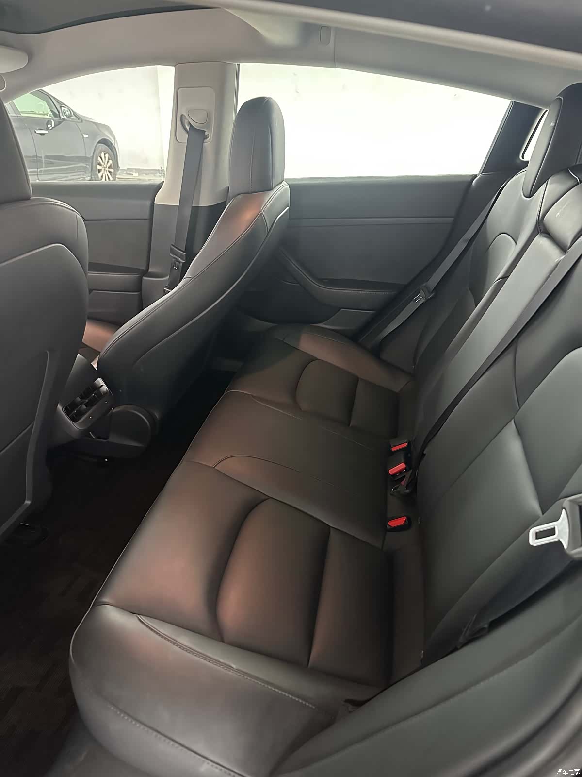 Tesla Model 3, 2021 9