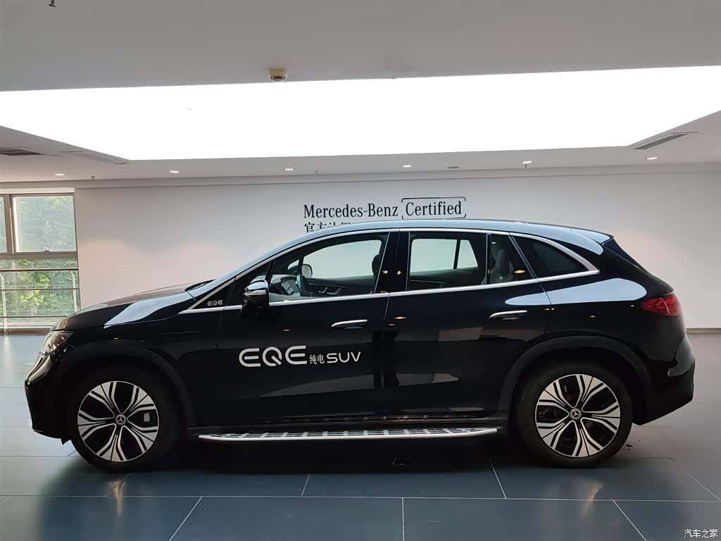 Mercedes-Benz EQE, 2025 7