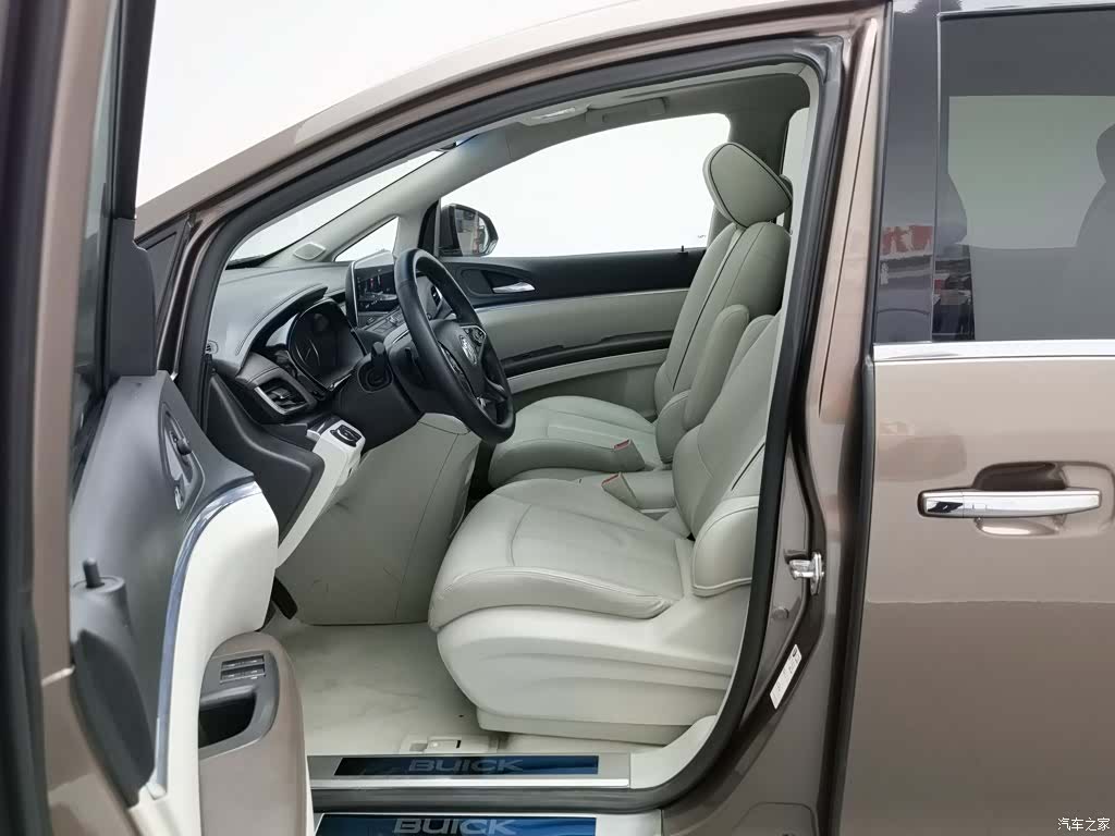 Buick GL8, 2020 10