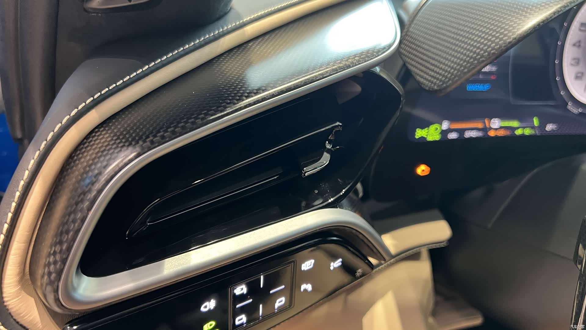 Ferrari 296, 2023 12