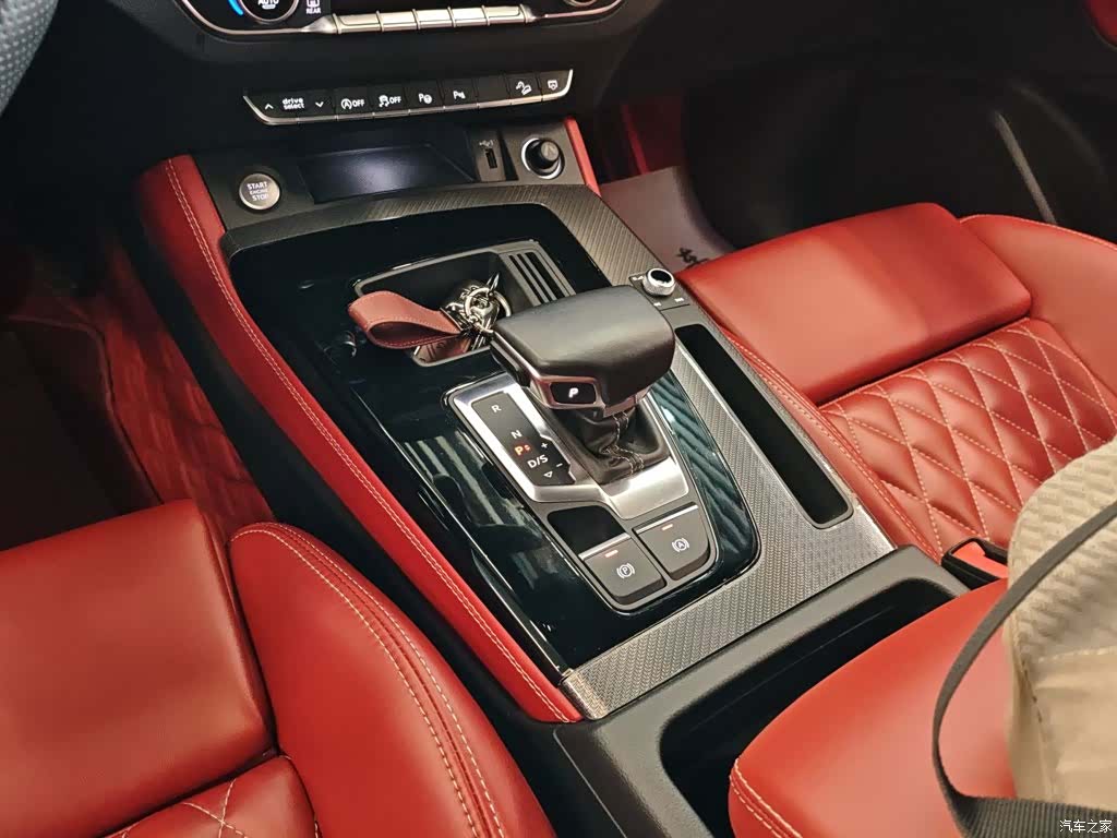 Audi Q5L, 2022 11