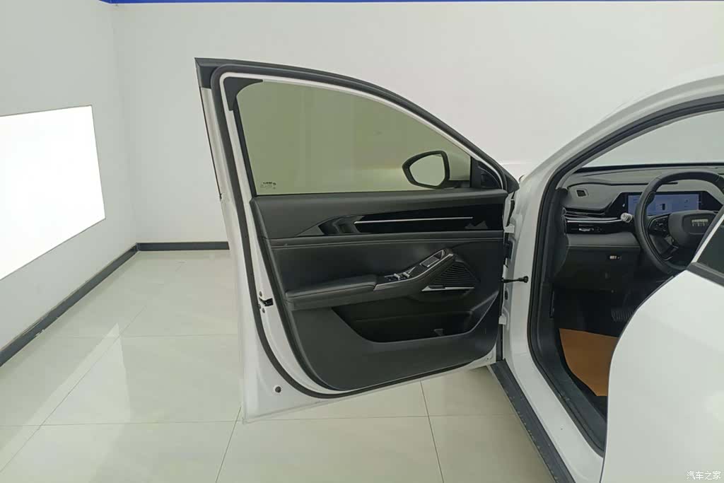 Geely Galaxy L6, 2024 7