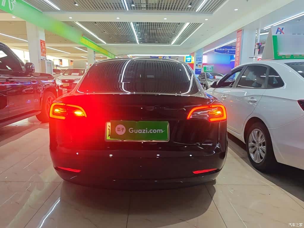 Tesla Model 3, 2020 6