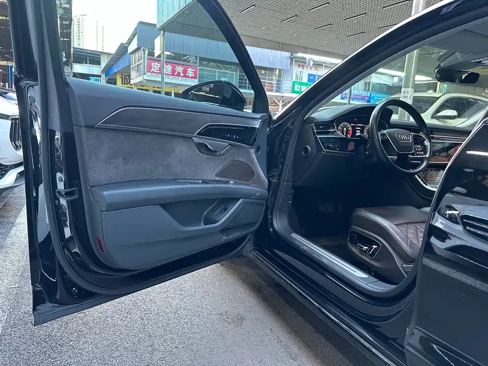 Audi A8 Audi A8