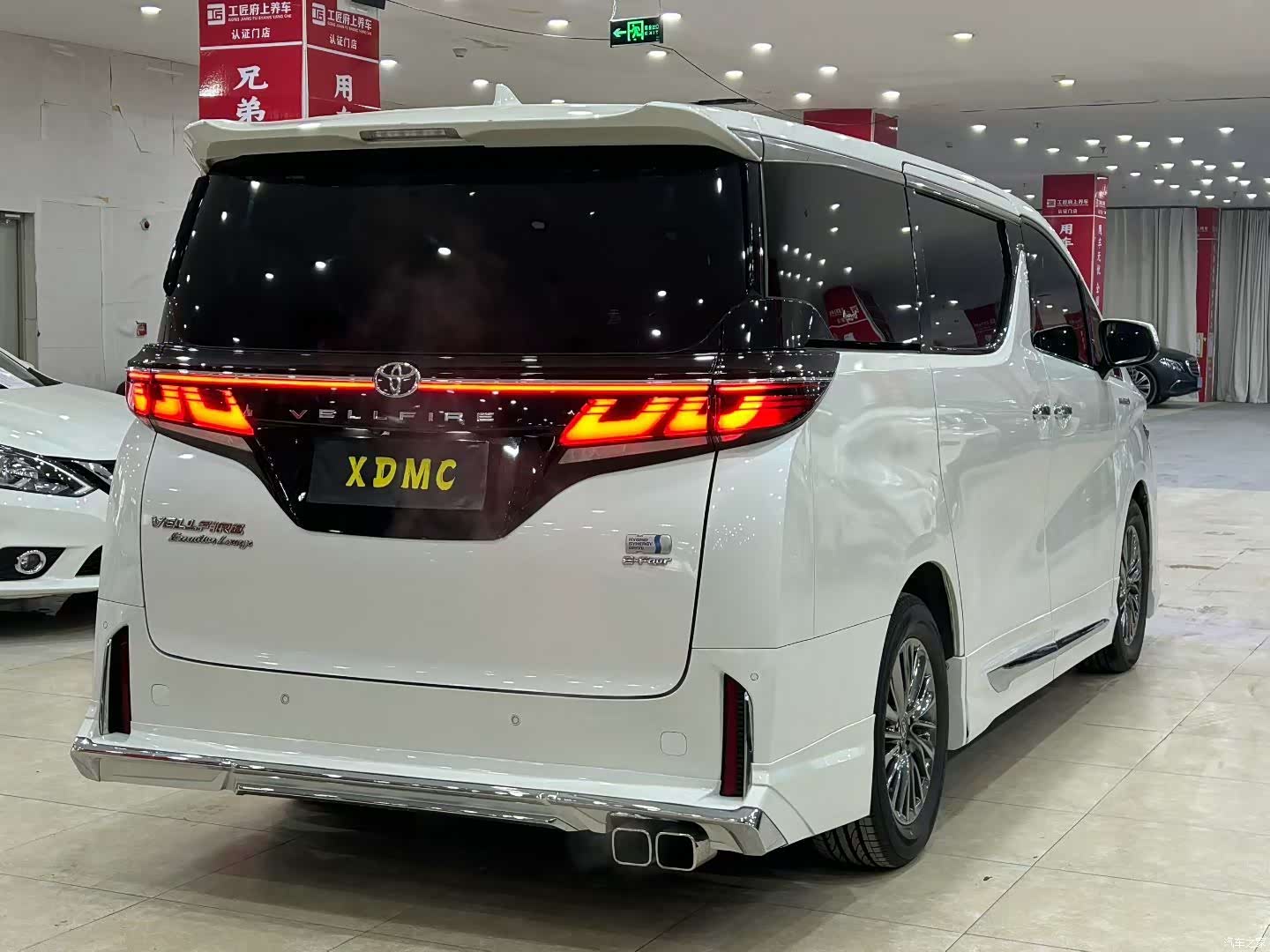 Toyota Vellfire, 2020 9