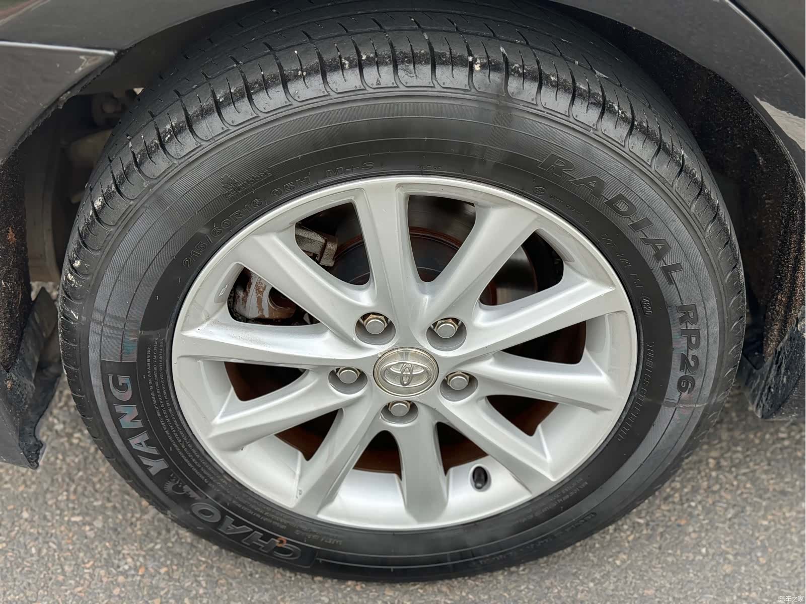 Toyota Camry, 2011 28