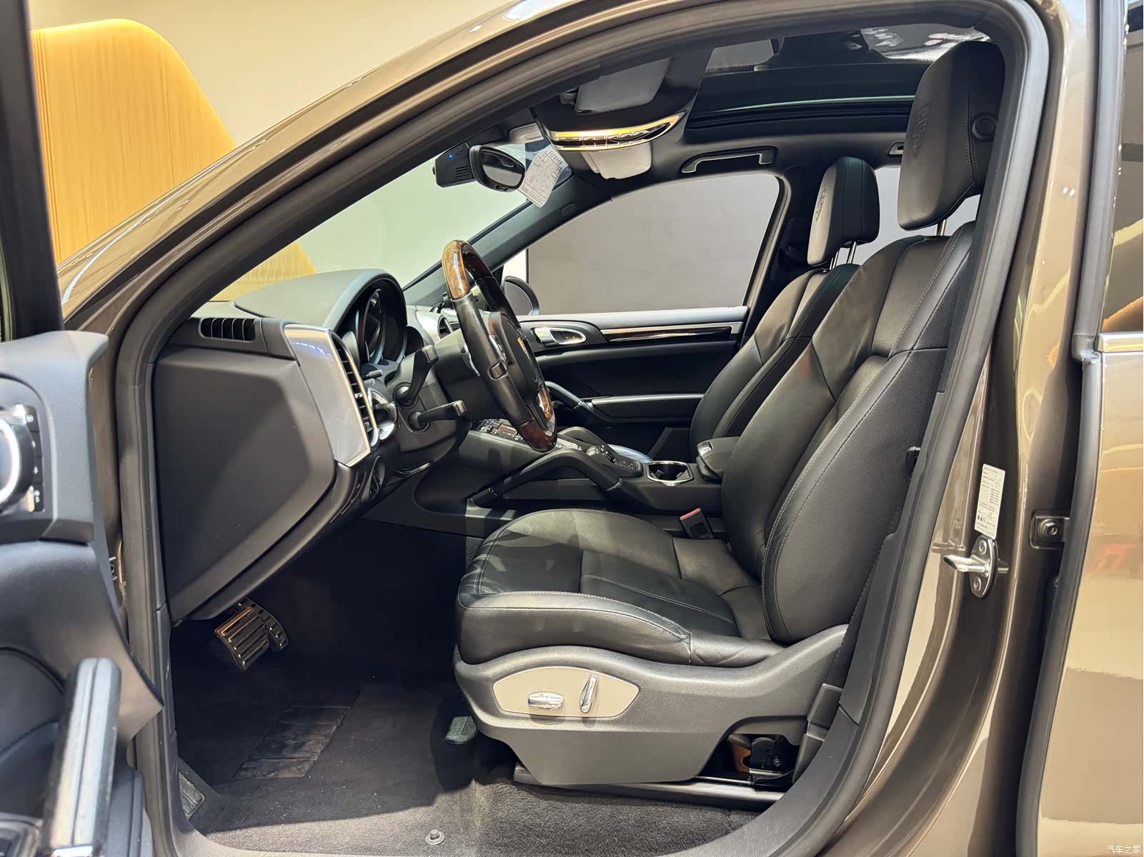 Porsche Cayenne, 2013 10
