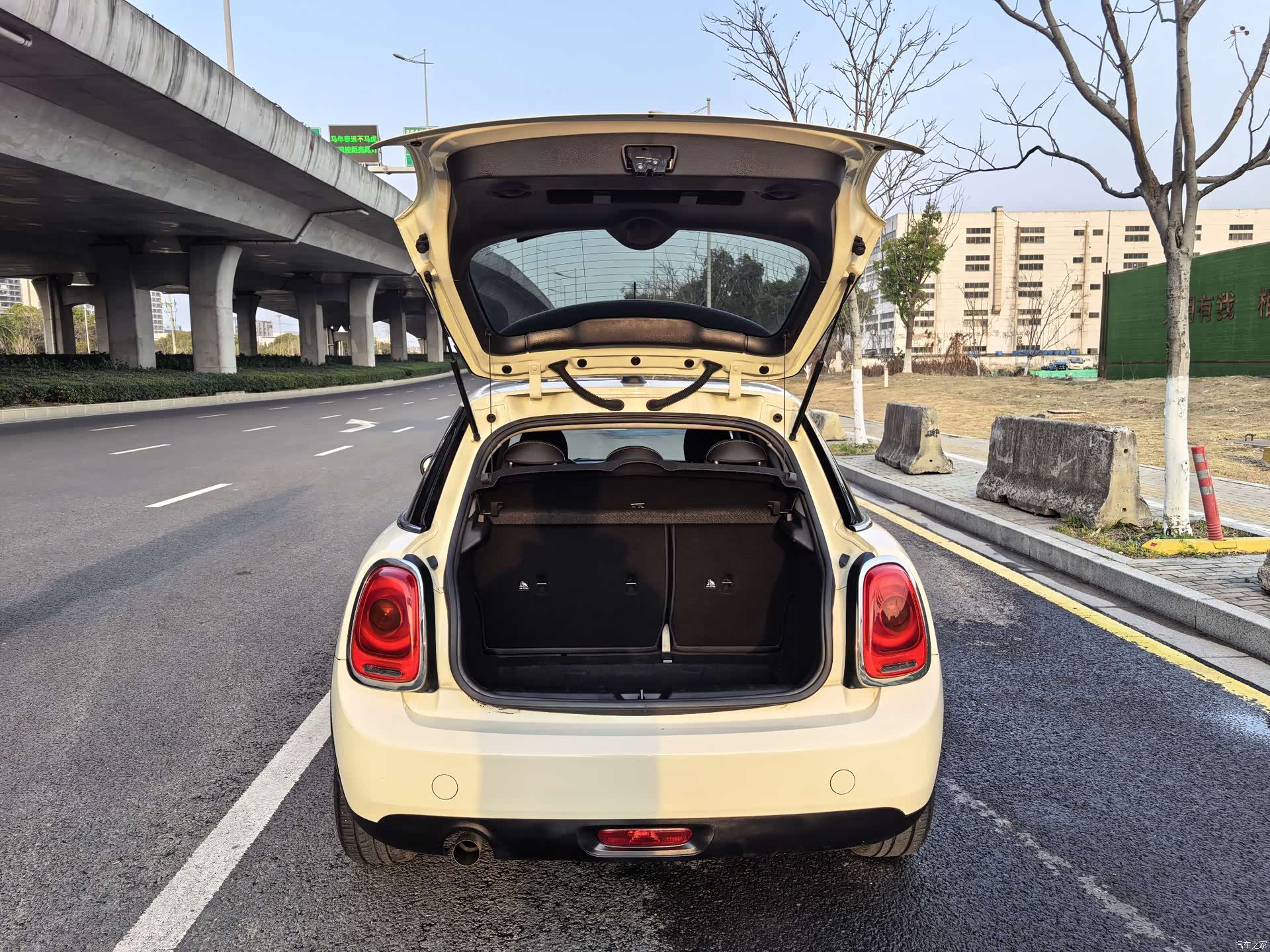 Mini ONE, 2018 9