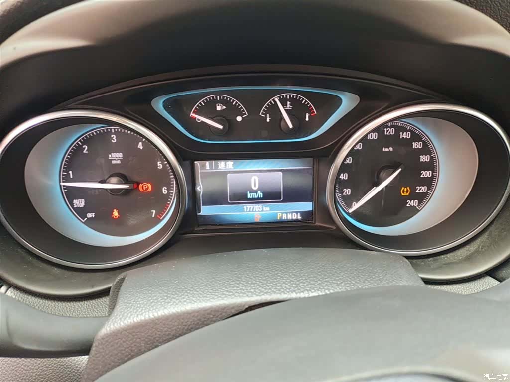 Buick Envision Plus, 2016 12