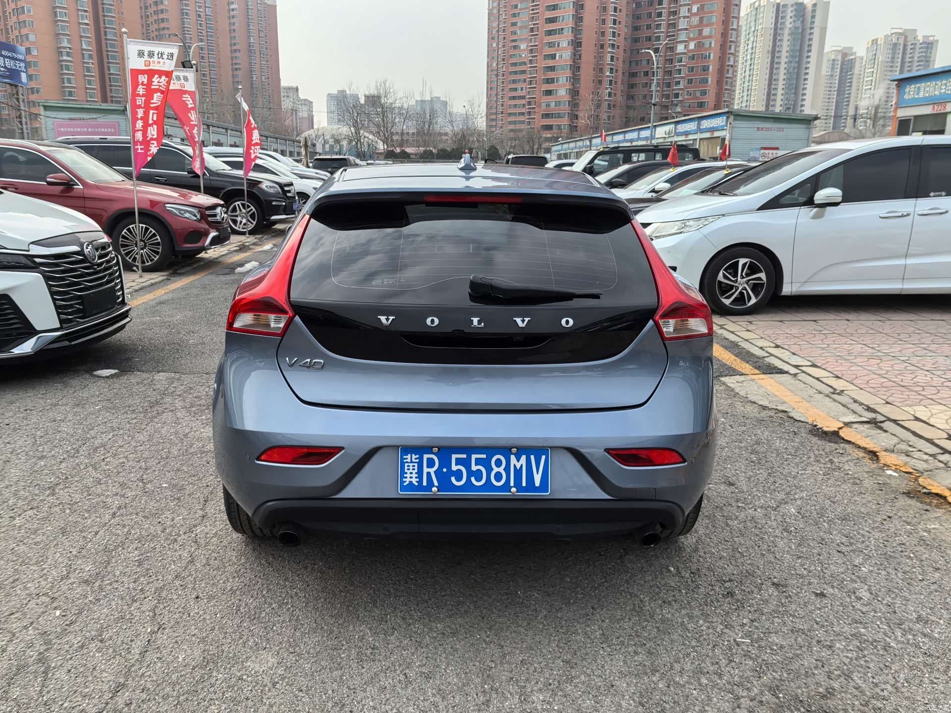 Volvo V40, 2018 6
