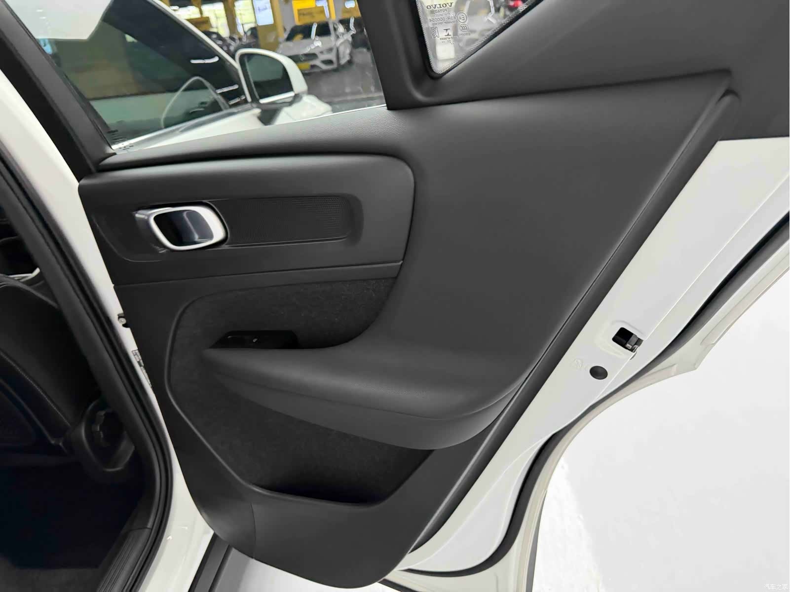Volvo XC40, 2022 3