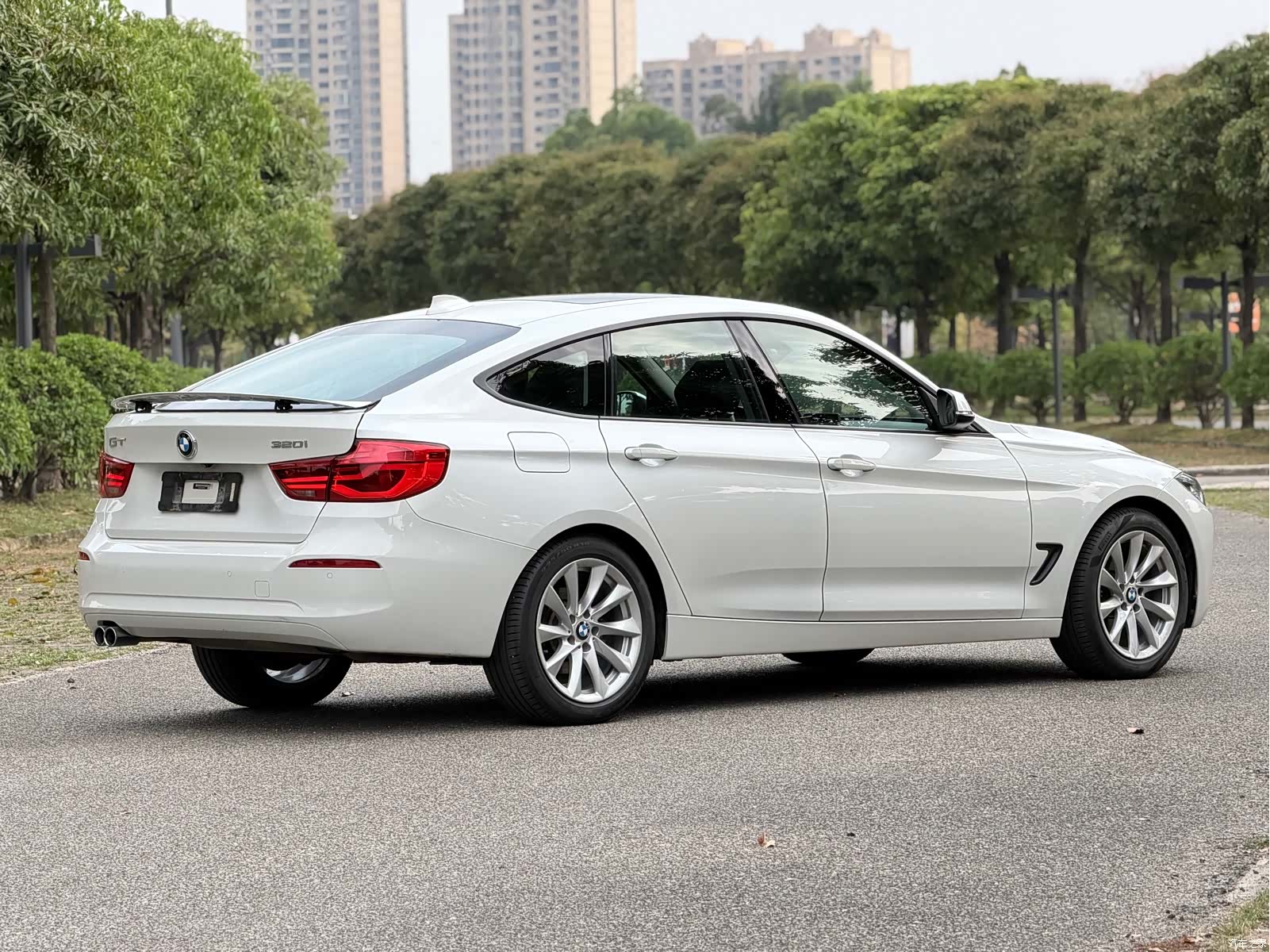 BMW 3 Series, 2019 27
