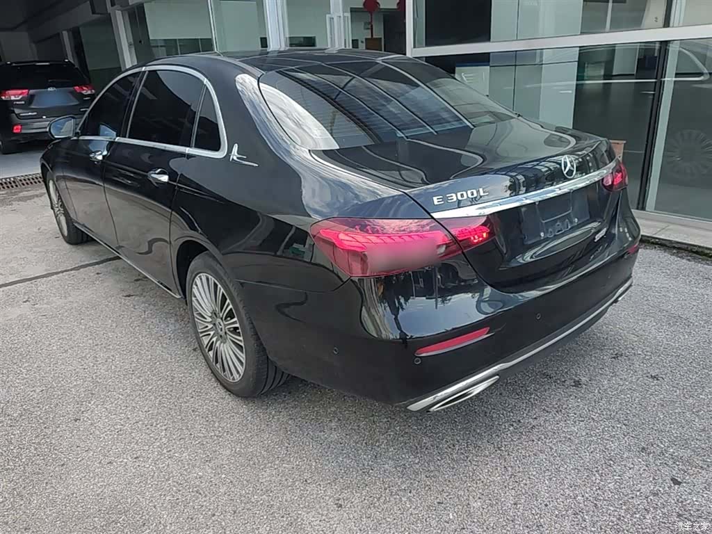 Mercedes-Benz E-Class, 2022 все фото