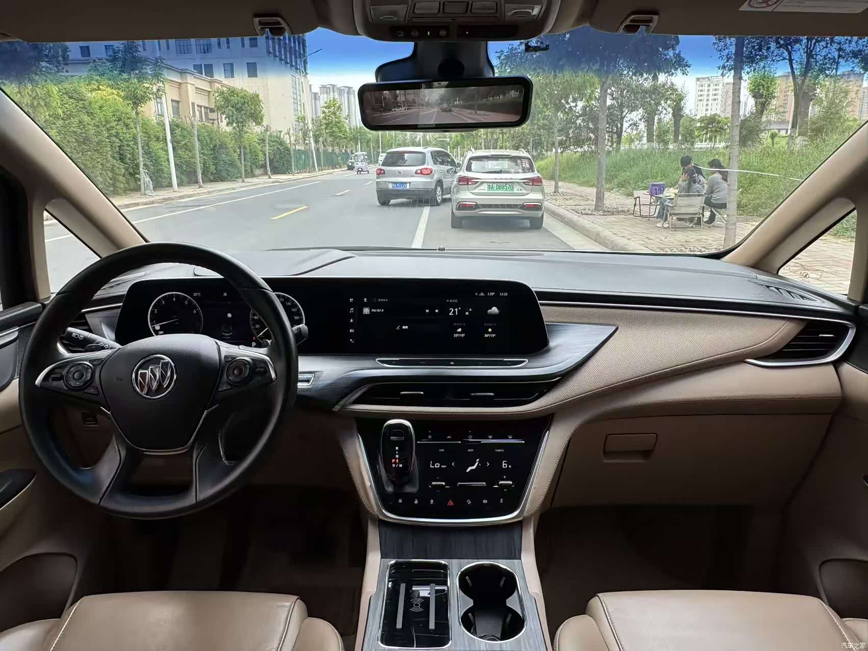Buick GL8, 2021 9