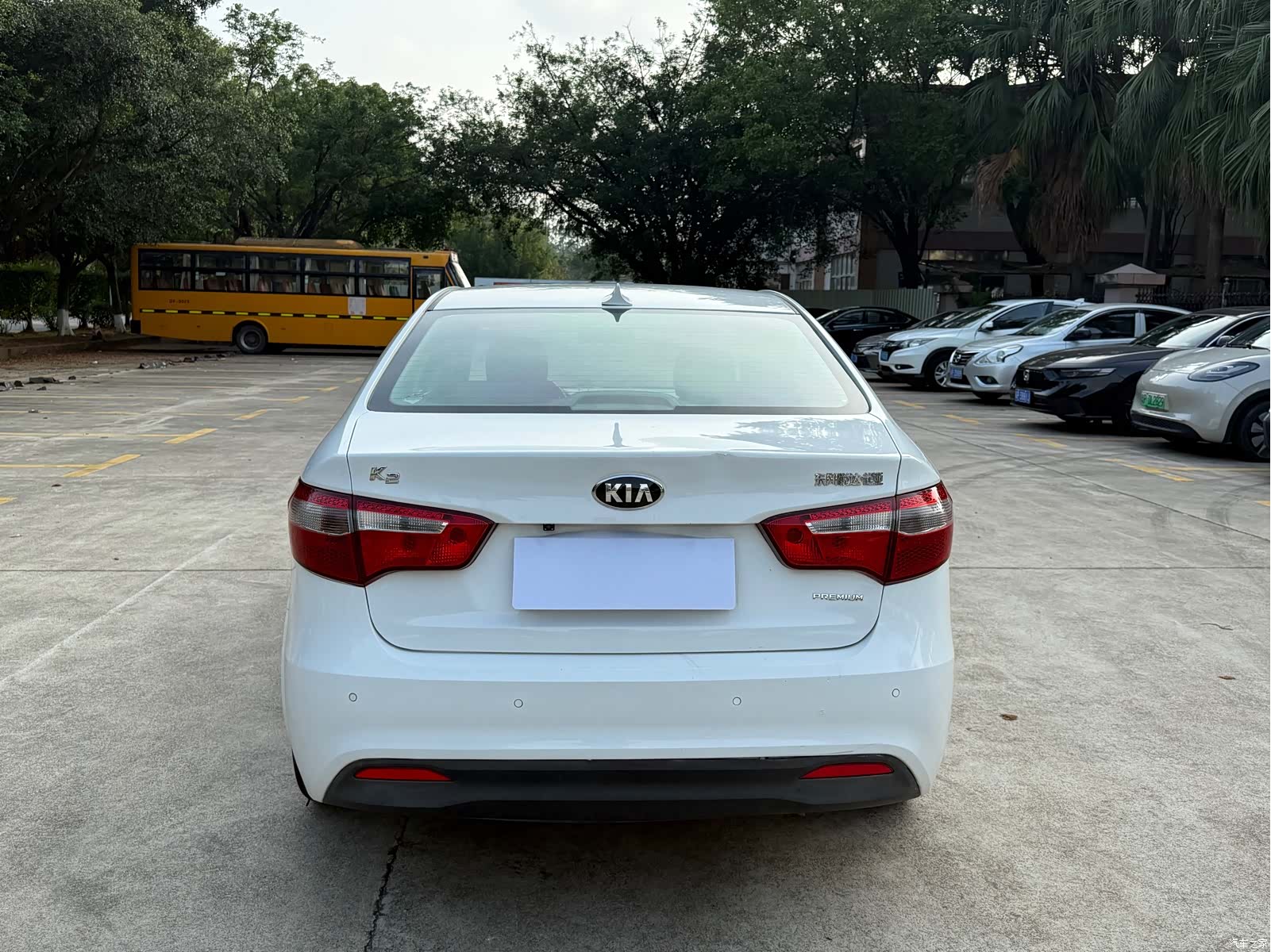 Kia K2, 2013 8