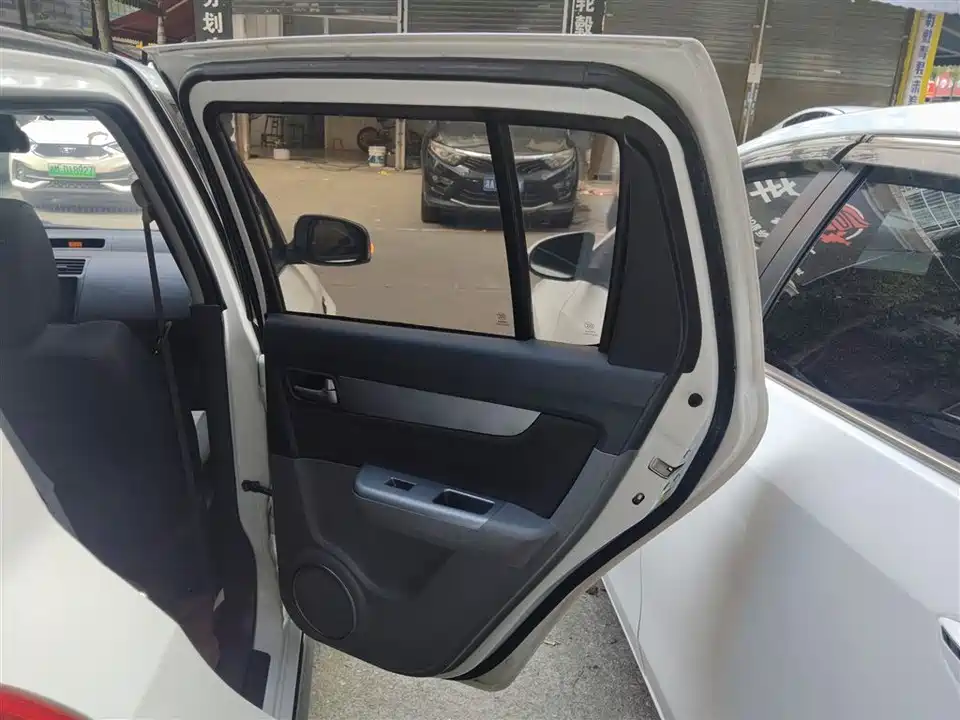 Suzuki Swift Suzuki Swift