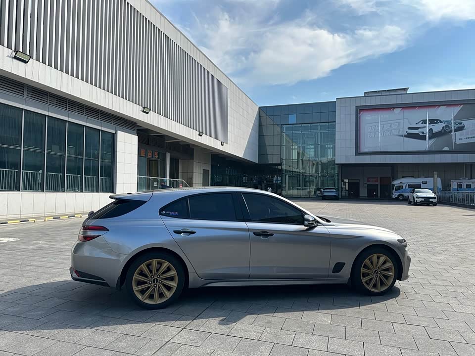 Genesis G70