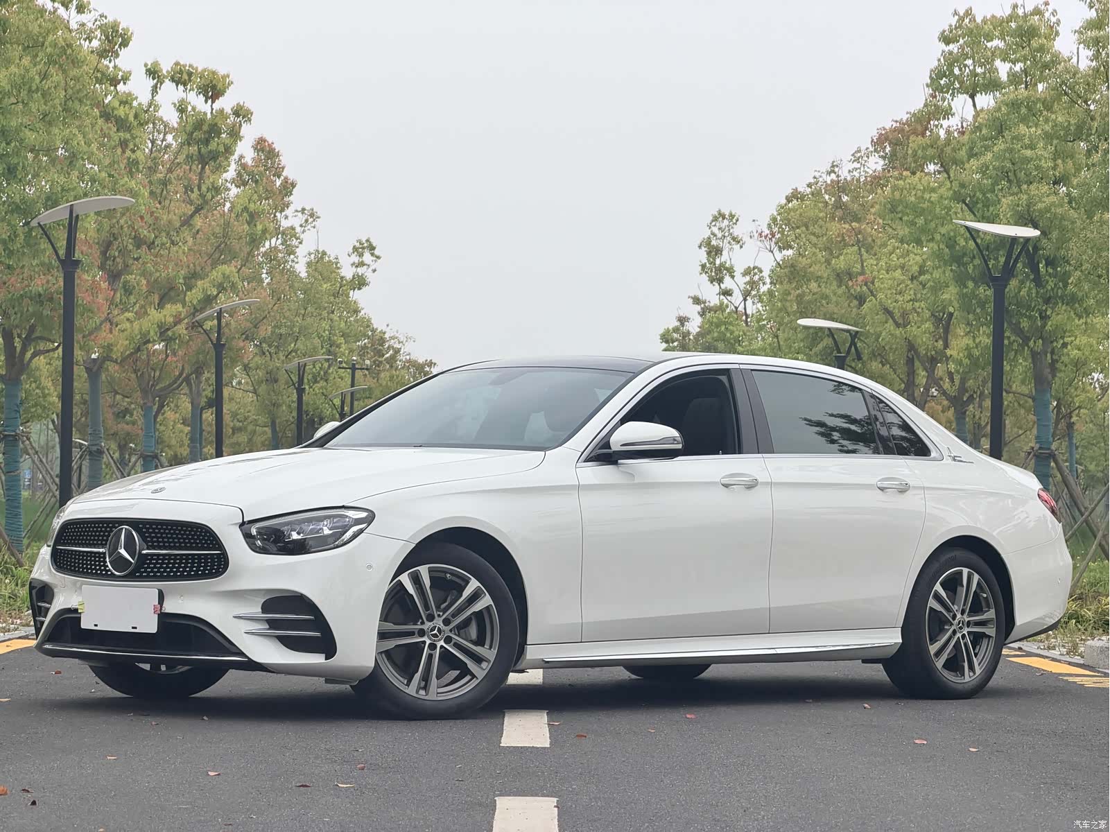 Mercedes-Benz E-Class, 2021 1