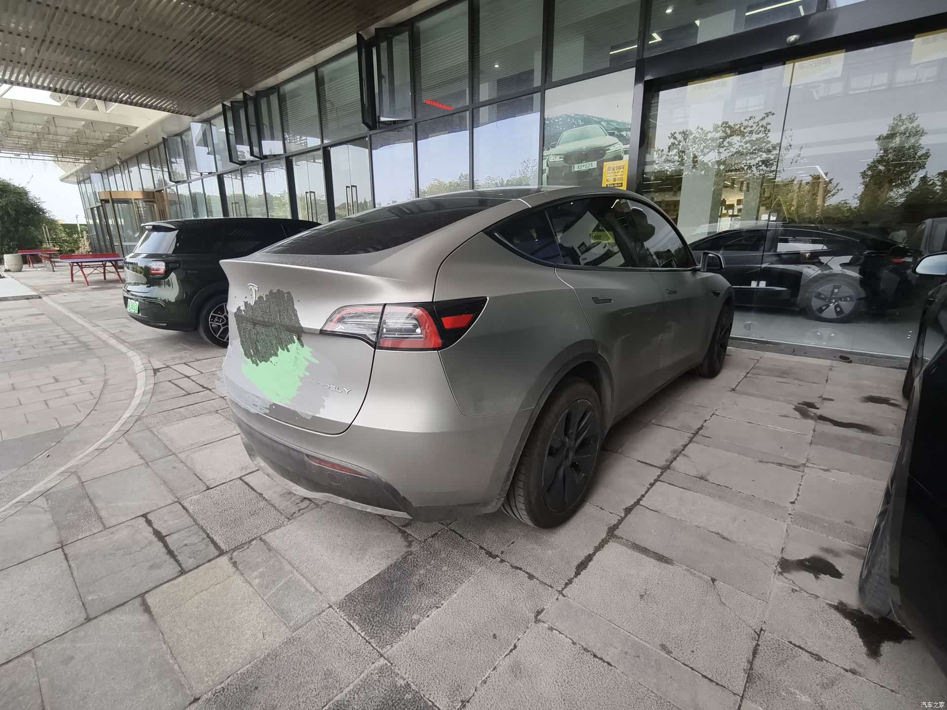 Tesla Model Y, 2024 10