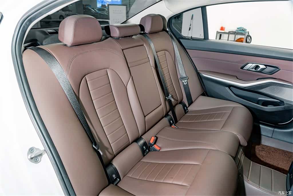 BMW 3 Series, 2021 21