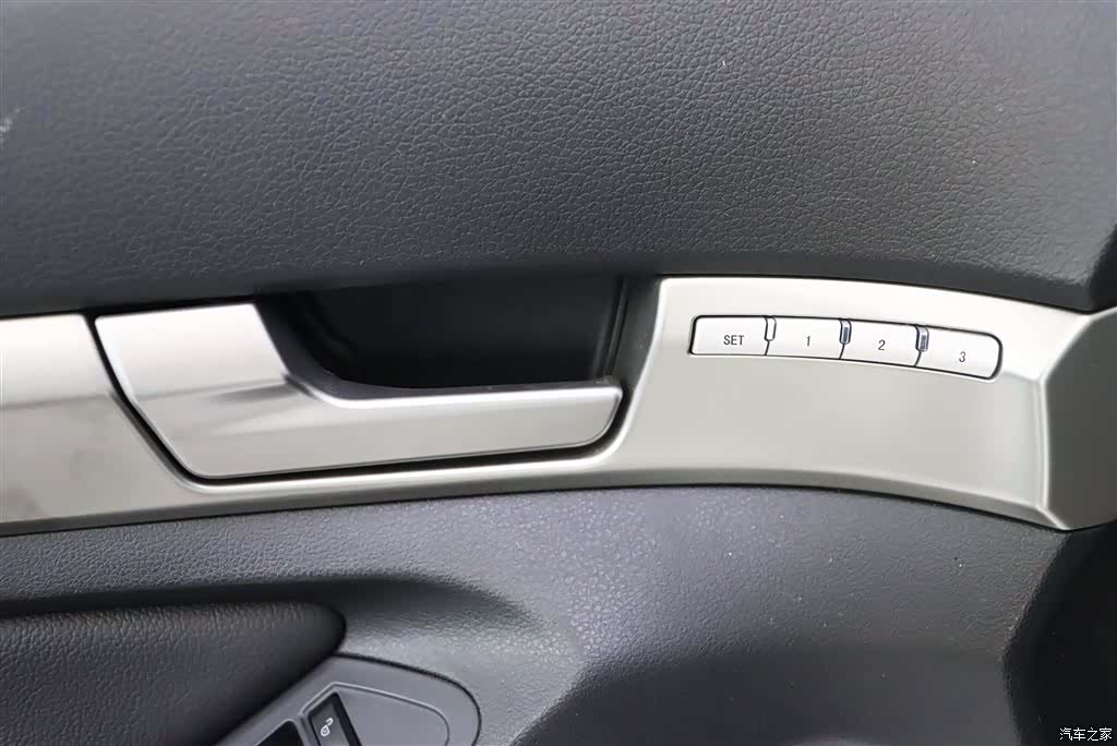 BAIC X65, 2015 11