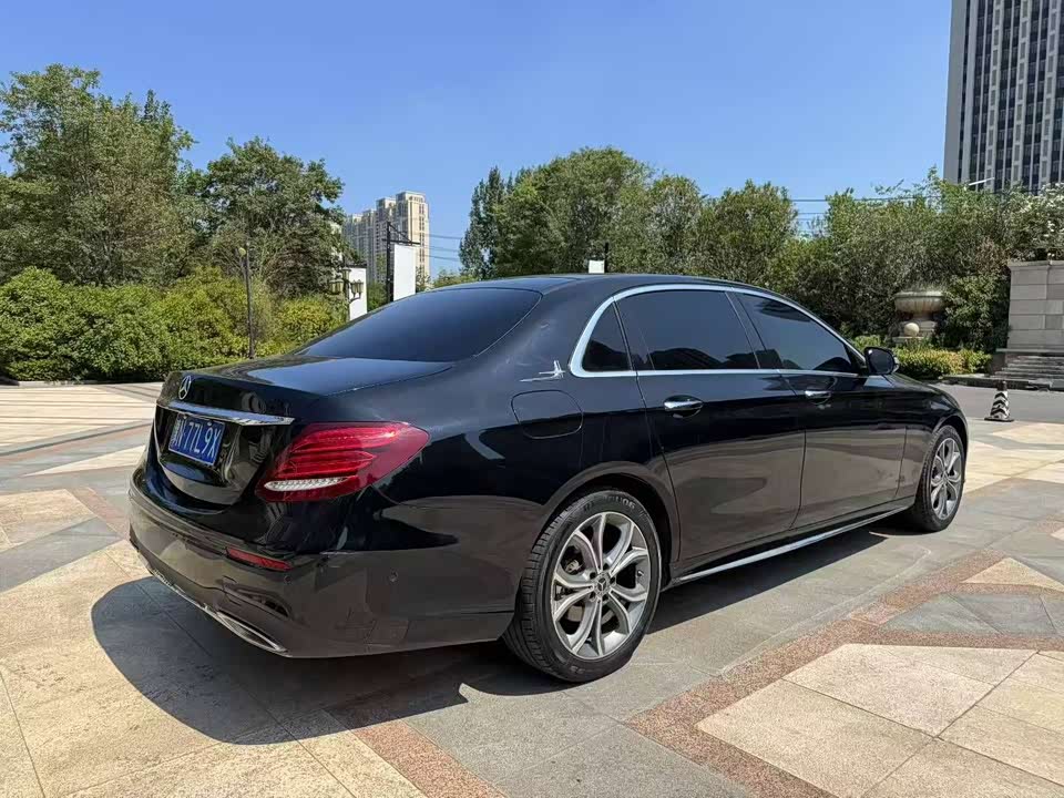 Mercedes-Benz E-class Mercedes-Benz E-class