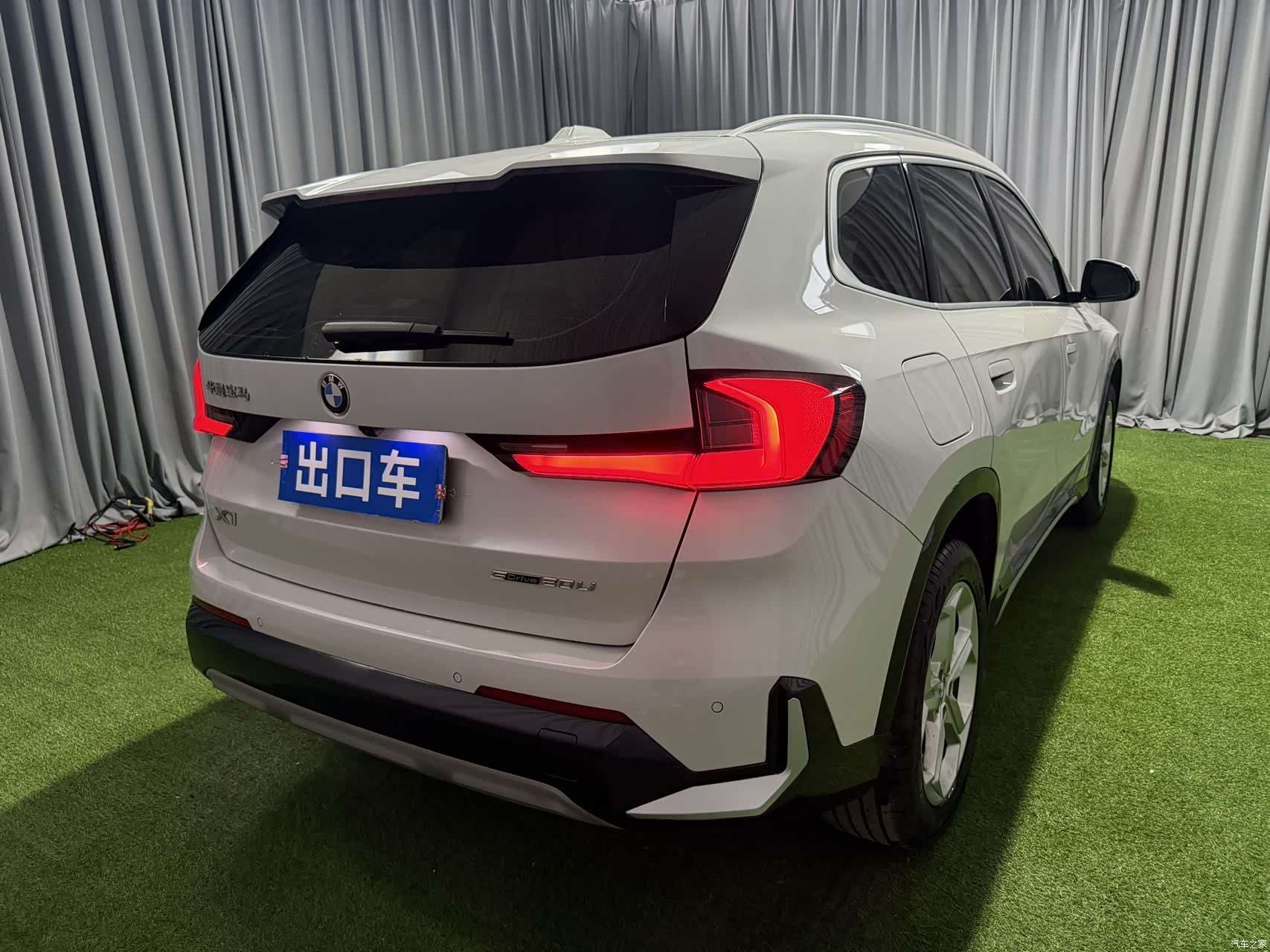 BMW X1, 2023 все фото